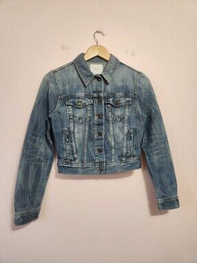 Talula Aritzia Y2K Grunge Medium Blue Wash Fitted Cropped Denim Jean Jacket S